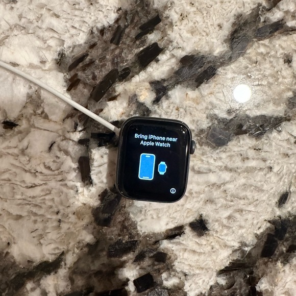 Series • 44mm Apple Watch • GPS Cellular